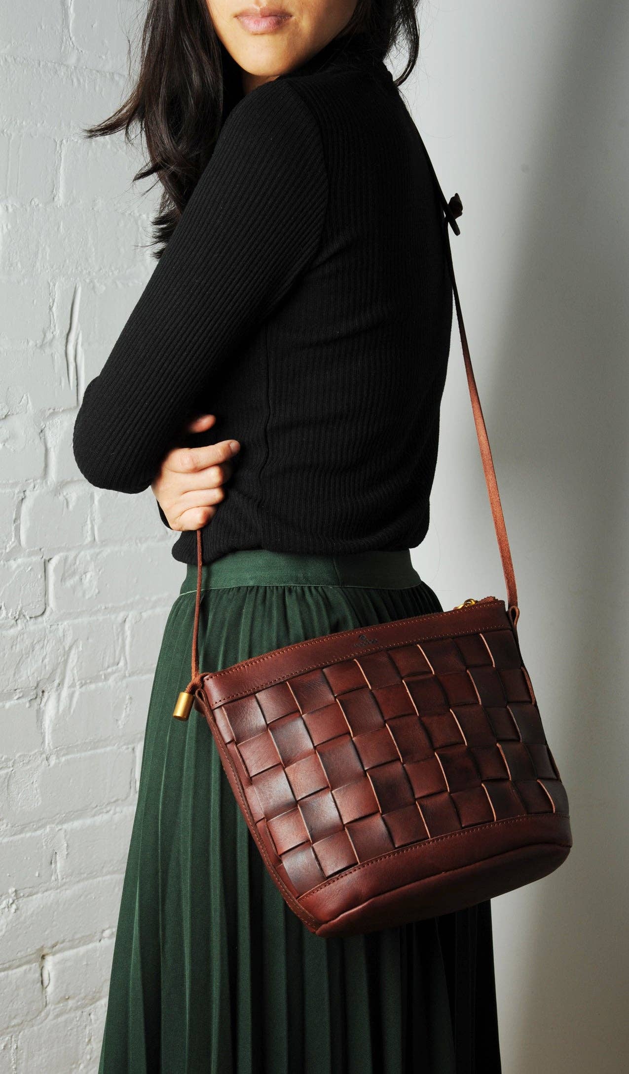 Venture Cross-Body Bag - Chestnut
