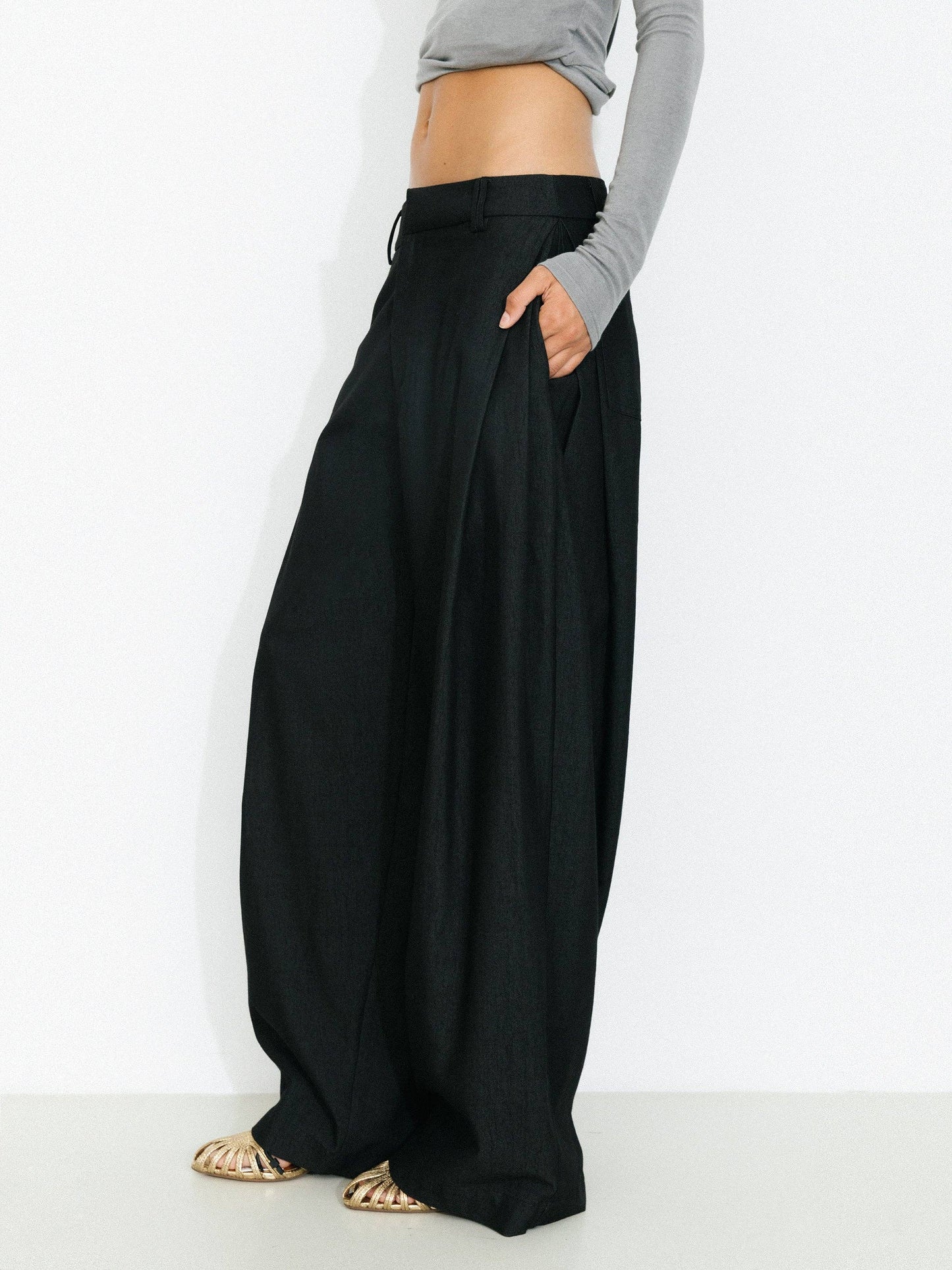 Wide-Leg Tapered Tailored Trousers