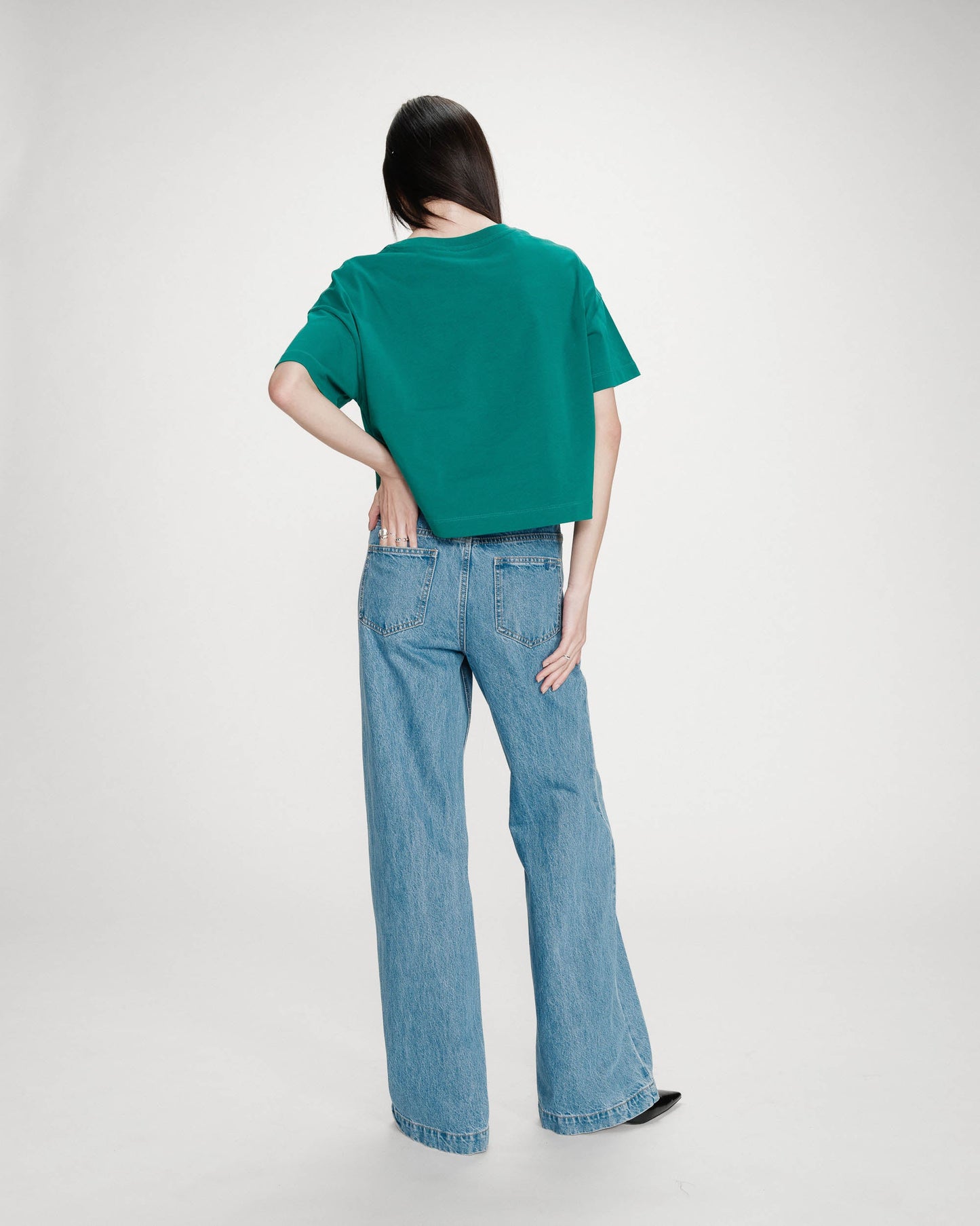 Voss Cropped Graphic Tee