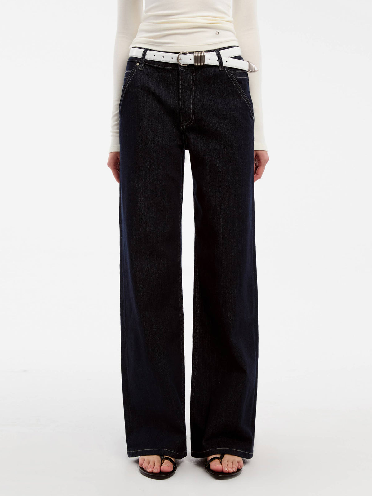 CUBIC Classic Straight Leg Jeans