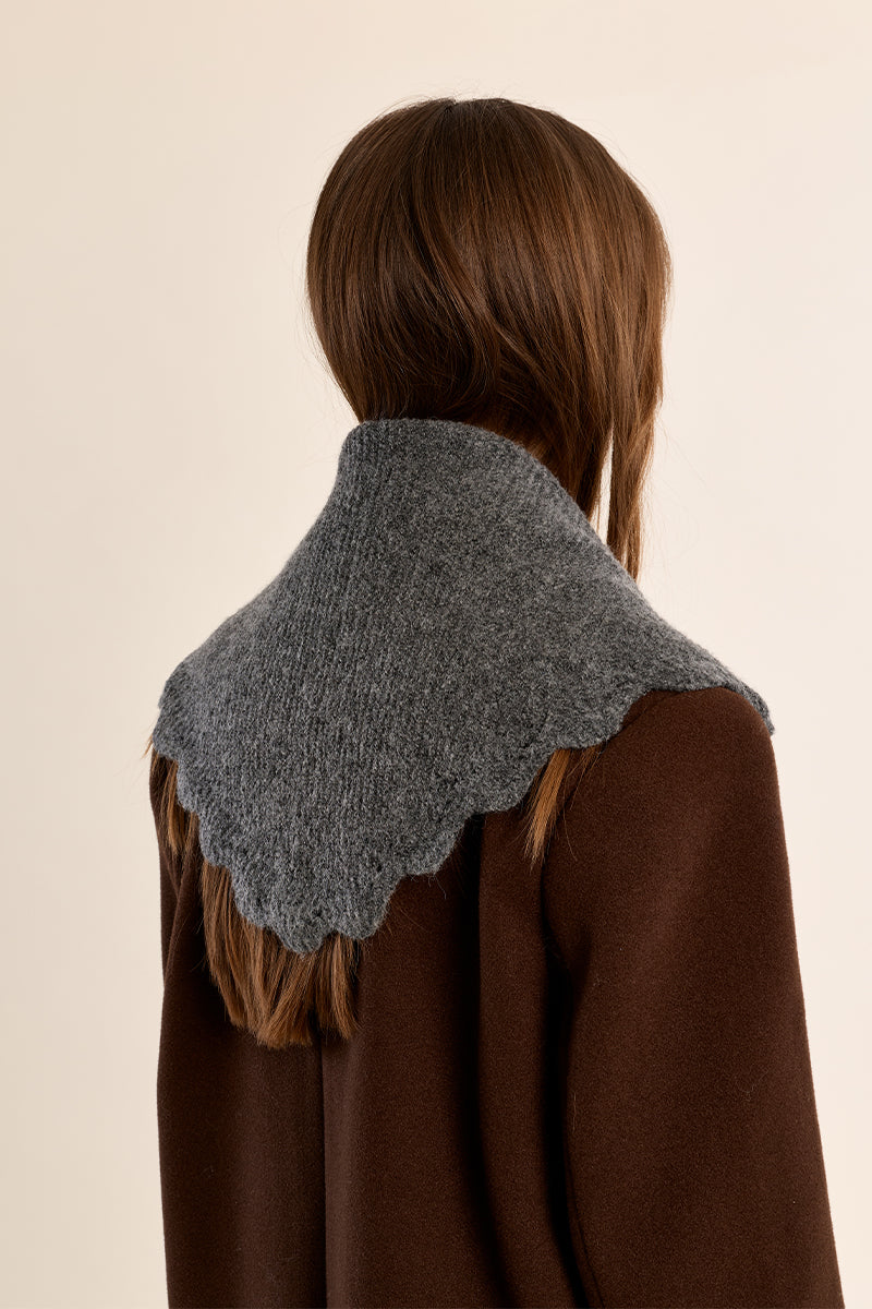 Elinor Scalloped Edge Scarf